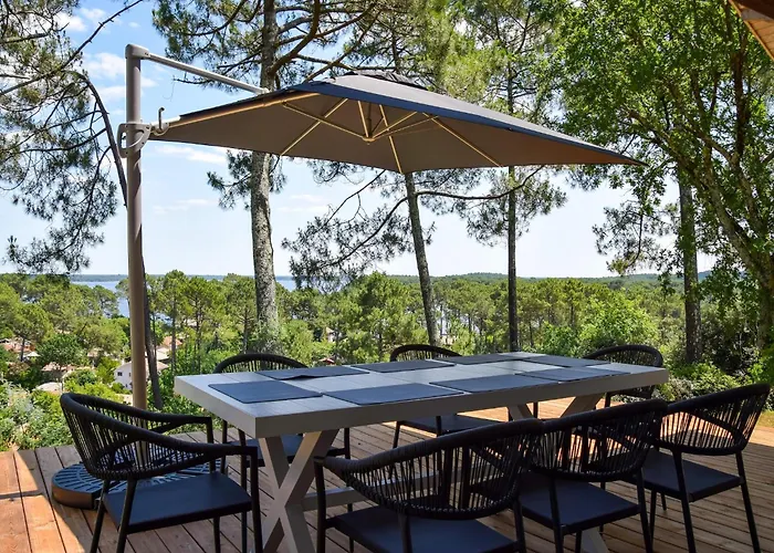 Picturesque Lakeview House For 6 *